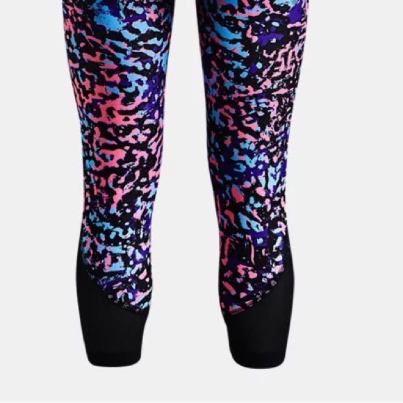 Under Armour Girls' HeatGear Armour Printed Ankle Crop Leggings Size XS 7 - Picture 2 of 9